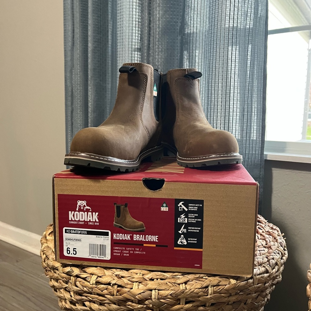 Kodiak Brown Composite Safety Toe Boots